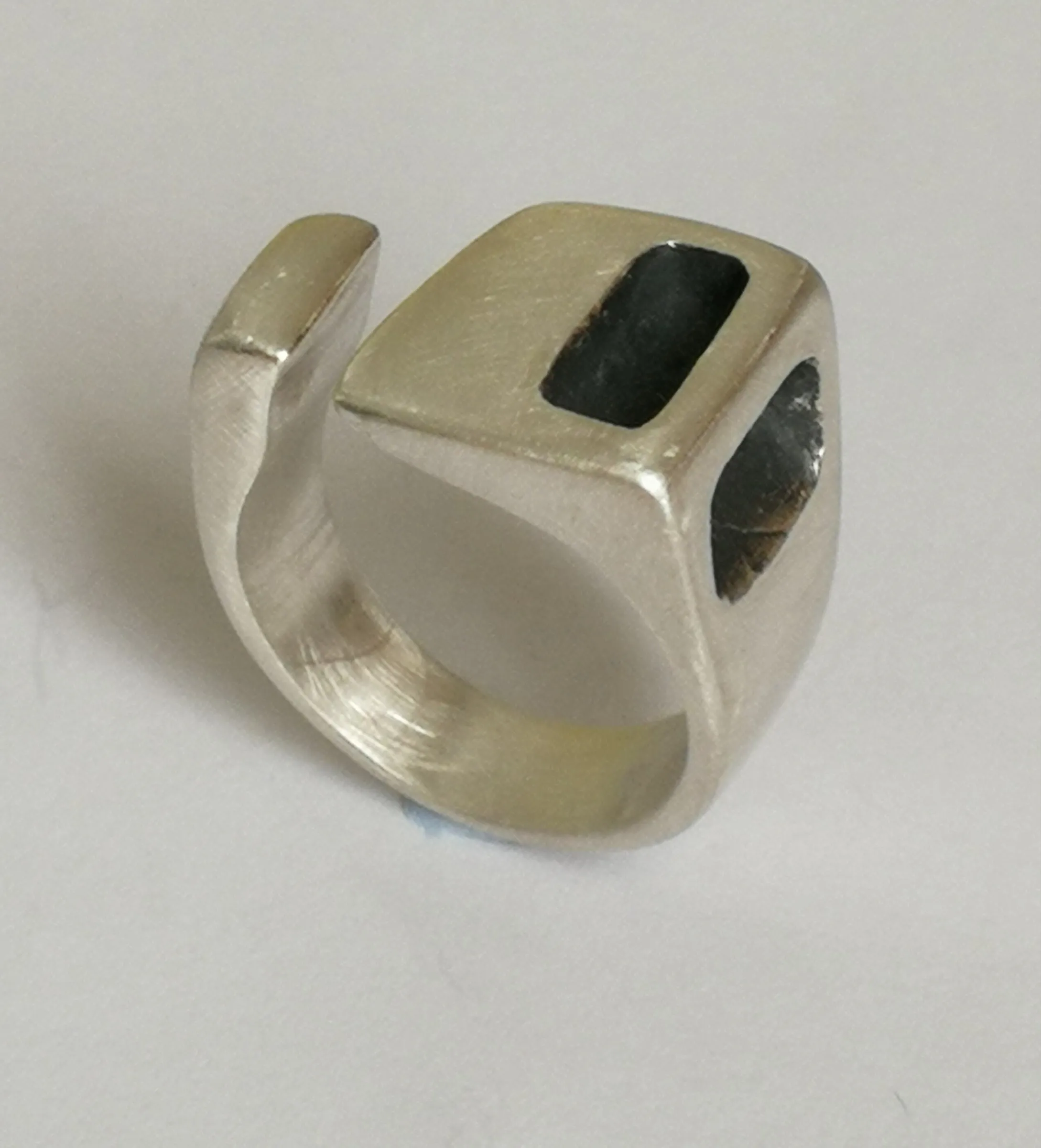 Anillo de plata
