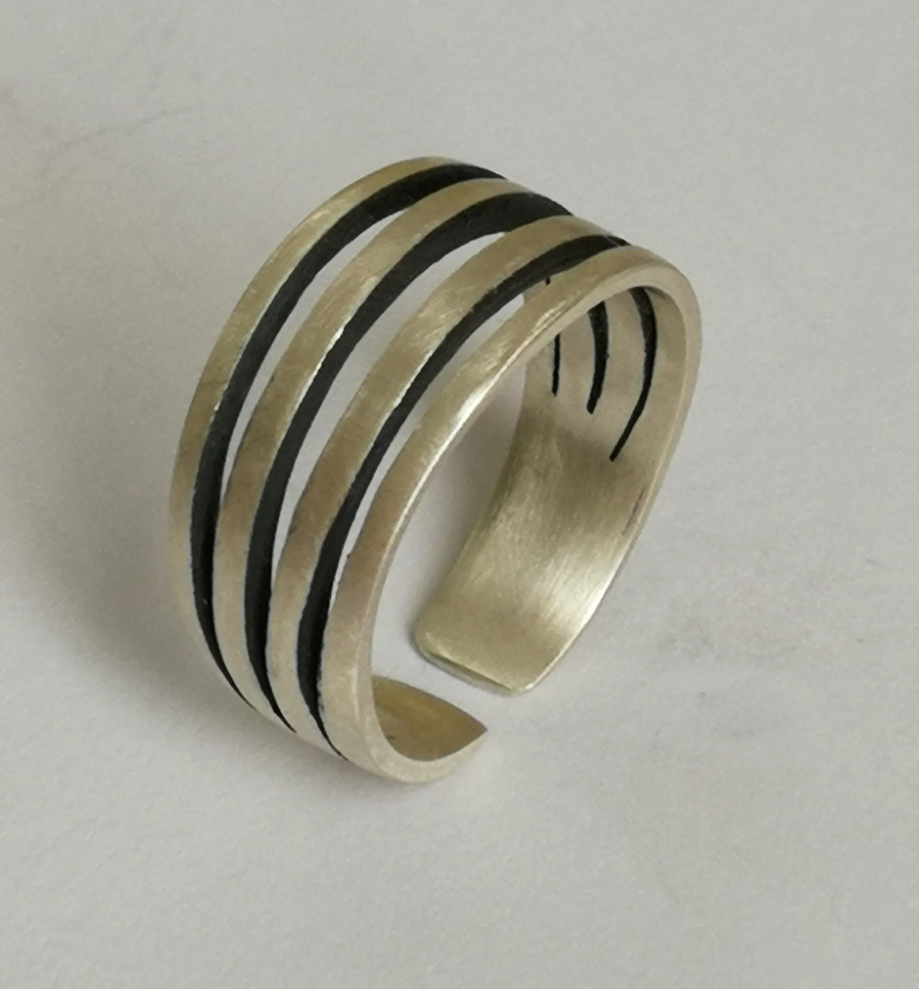 Anillo de plata